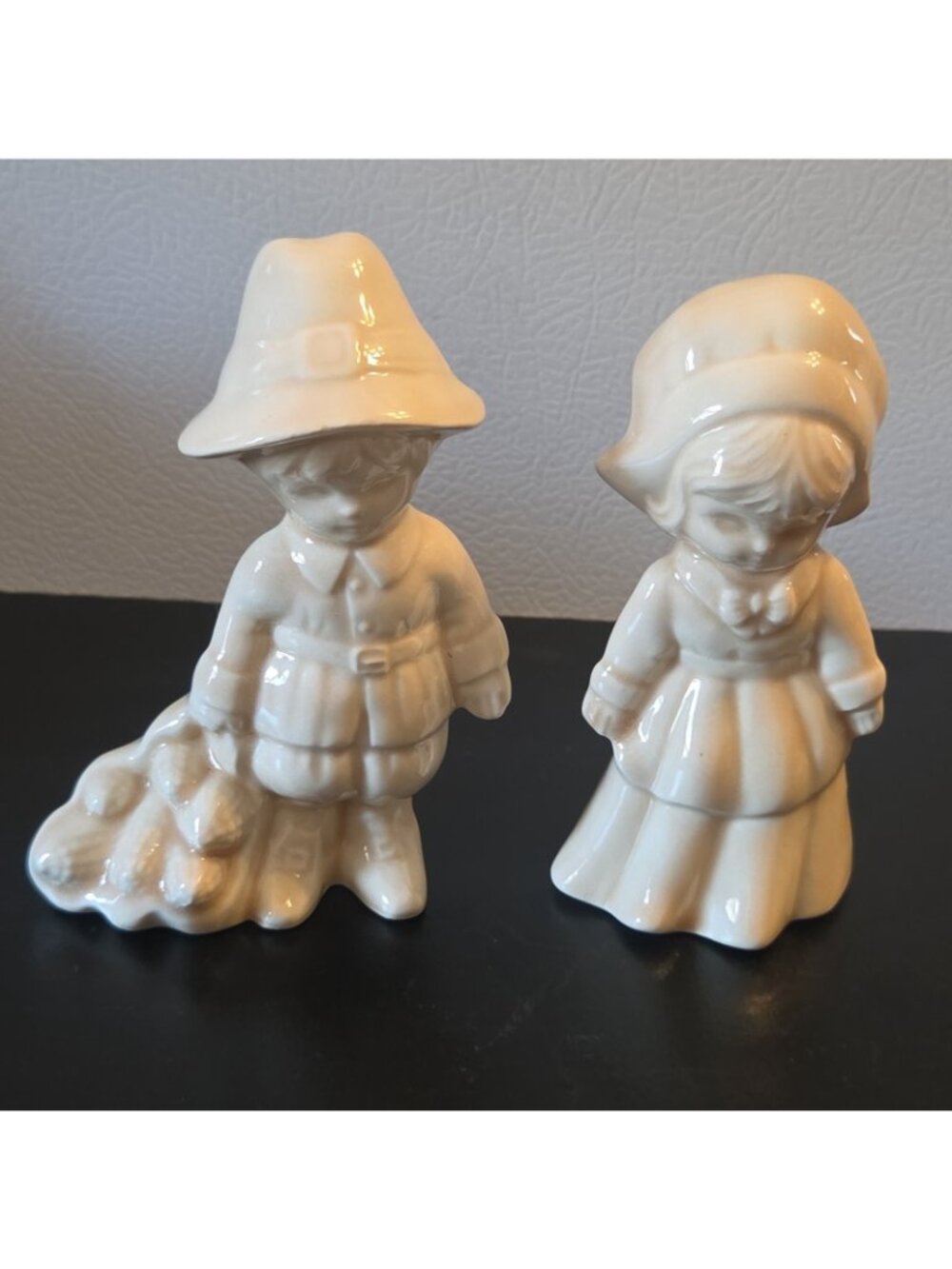 Thanksgiving Boy & Girl Pilgrim 4 1/2” Vintage Handmade Glazed Morton Pottery